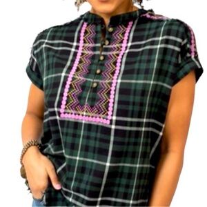 Ivy Jane black & green plaid capped sleeve raw fringed hem women’s blouse